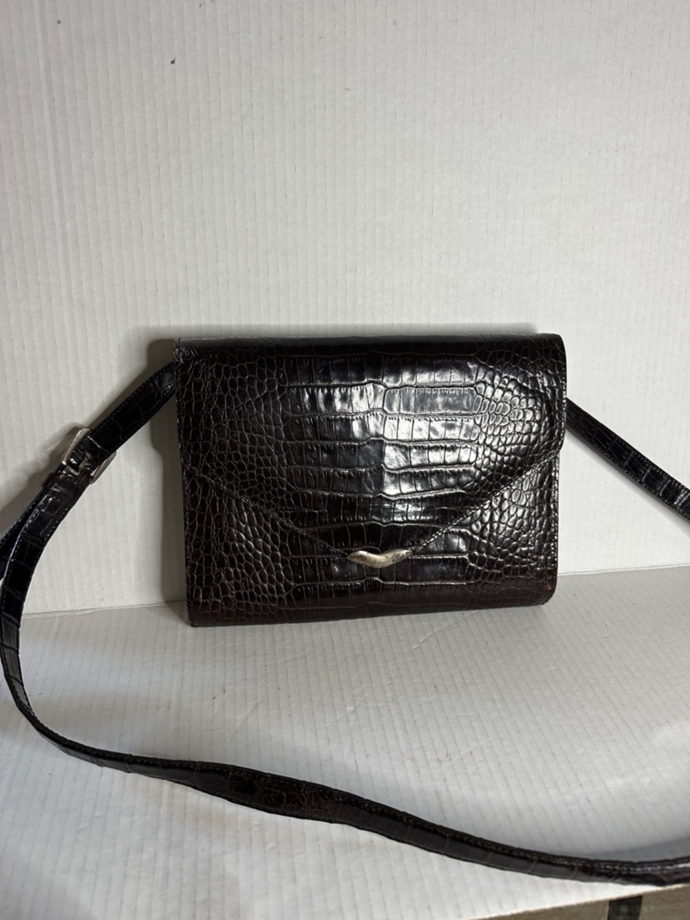 Vintage Ralf Laurent croc-embossed leather crossbody bag whit sterling